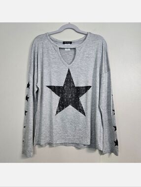 Miss Popular Girls Grey/Black Star Long Sleeve W/ Cutout Neckline, Size M ~ NWT